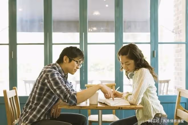 故事：「我媽不是外人」鳳凰男要求陪嫁房加母親名字，妻子：做夢