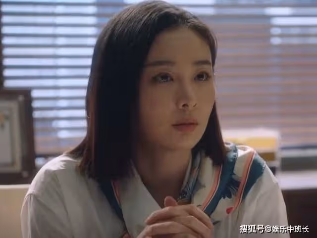 《一路朝陽》李慕嘉為愛當三,與黎光辦公室親吻,被吳劍秋髮現