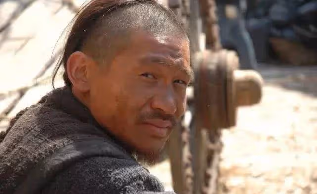 他出道20年,戲紅人不紅,曾落魄到買不起饅頭,今37歲終逆襲