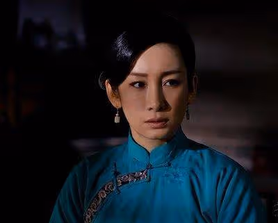 被劉燁調侃全班最丑,一出道就強勢奪下影后,秦海璐比你想的更有梗