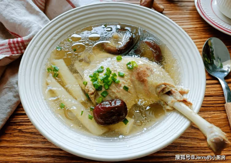 立秋後，是養肺黃金期，多吃這5道菜，滋陰潤肺，健康過秋天