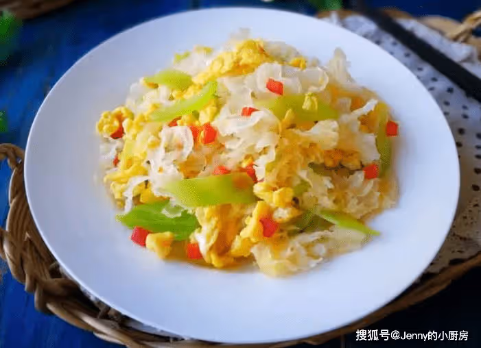 立秋後,是養肺黃金期,多吃這5道菜,滋陰潤肺,健康過秋天