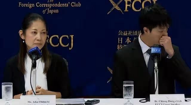 福原愛或被國際通緝?和男子「鴛鴦戲水」,疑要帶孩子移居新加坡