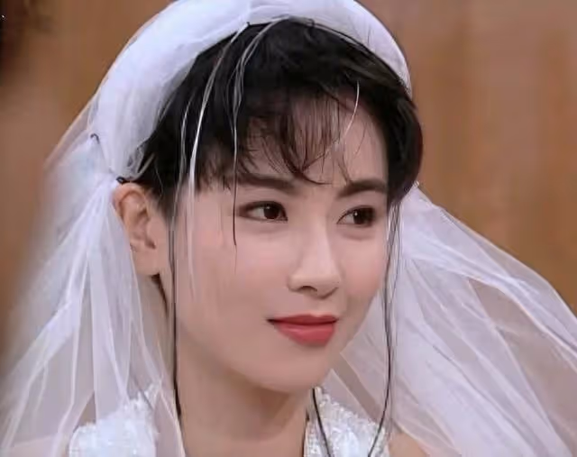 香港知名女星疑患重病,雙頰凹陷瘦成紙片人,至今仍未結婚