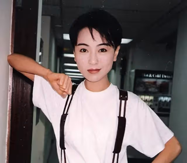 香港知名女星疑患重病,雙頰凹陷瘦成紙片人,至今仍未結婚