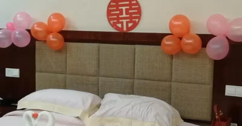 小舅子偷偷用我的房子結婚，妻子幫忙隱瞞，我憤怒把她們都趕走了