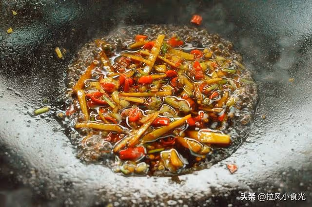 教你腌黃瓜的正確做法,大廚分享的配方,看著都流口水,特開胃!