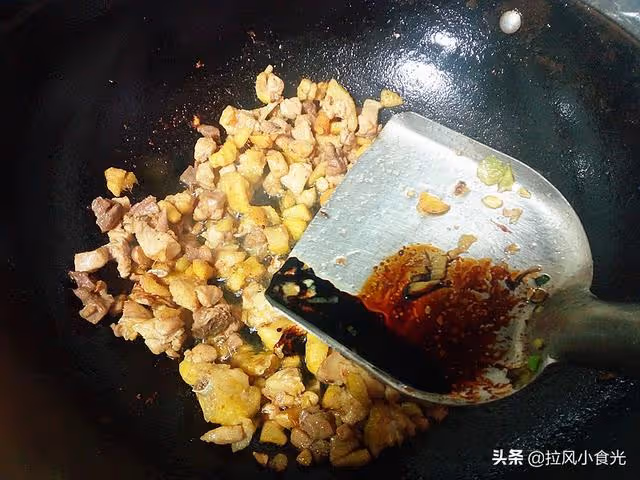 雞丁這麼炒,簡單快手,香辣下飯,我家三天兩頭做著吃