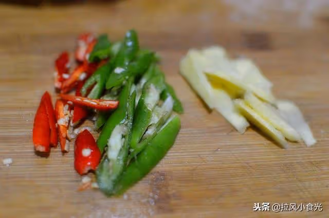雞翅新吃法,不加可樂也能甜辣可口,收藏了,明天就試試!