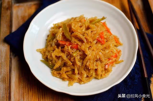 土豆絲別再炒著吃,蒸一蒸,拌一拌,少油少鹽更健康!