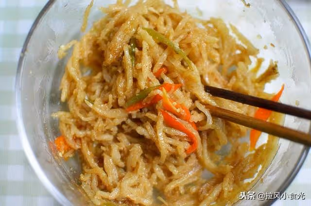 土豆絲別再炒著吃,蒸一蒸,拌一拌,少油少鹽更健康!