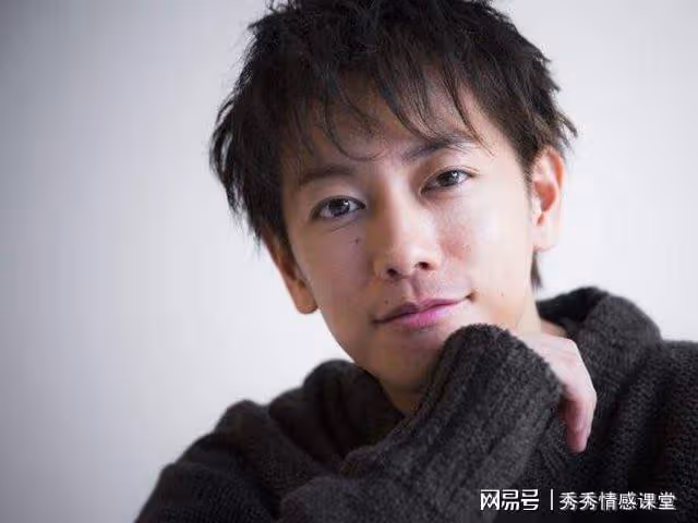 故事:「父母過世後,我姐和我劃清了關係」小伙痛哭,現實殘酷