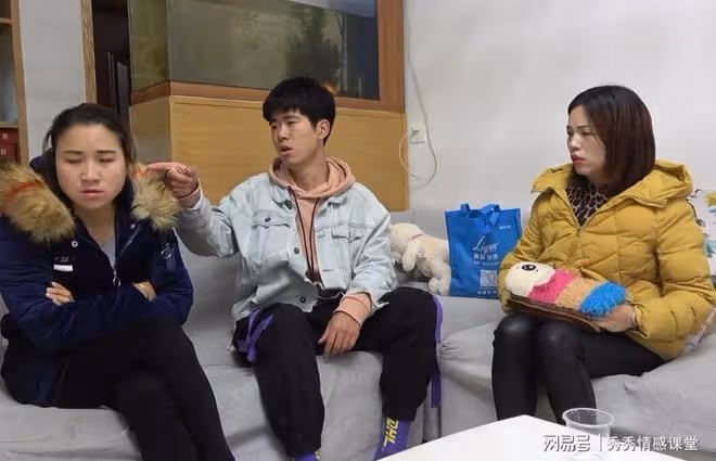 「兒媳，小姑子拖家帶口租房不方便，你帶著孫女去租房吧」「好」
