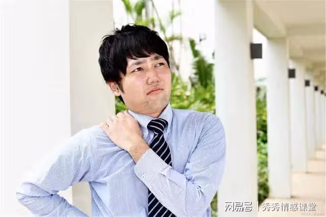 故事：丈夫工資交婆婆，妻子無聲反抗：房貸不還父母不養孩子不生