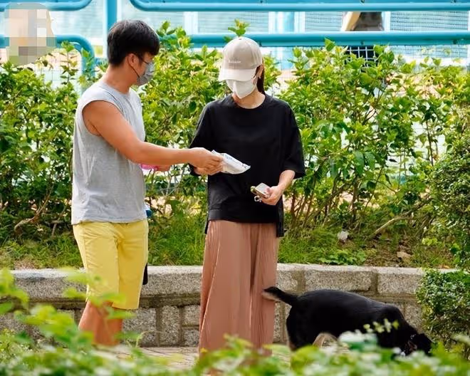 曝黃心穎秘密登記結婚!與大14歲鼓手交往1年疑懷孕,搶先馬國明
