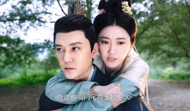 《灼灼風流》首播,馮紹峰臉龐浮腫狀態差?景甜演甜美女官,好颯