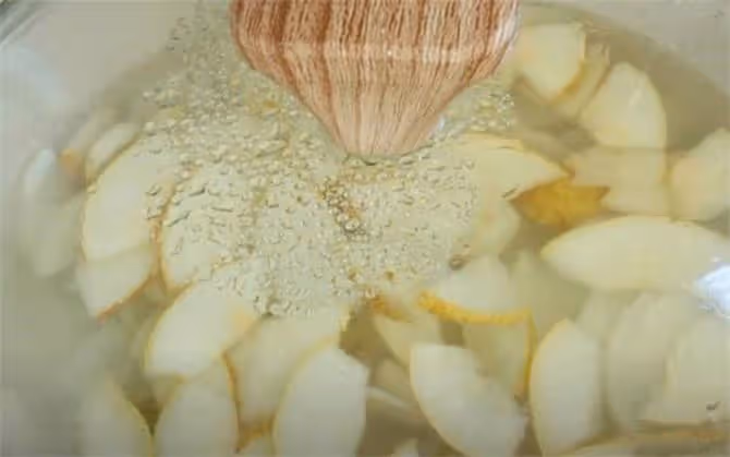 這才是白蘿蔔梨水的正確做法,香甜營養好喝,潤肺止咳,非常管用
