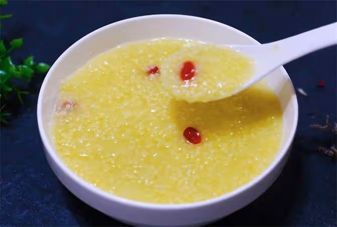 小米粥怎麼熬出米油?飯店大廚教你一個詳細的做法,建議收藏