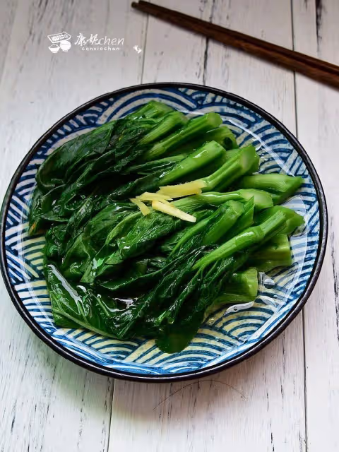 菜心別再炒了,這樣做最適合夏天,老人和孩子吃好,很爽口很清甜!