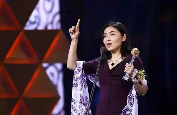 清華留不住的天才女教授顏寧，出走美國後又爆新情況