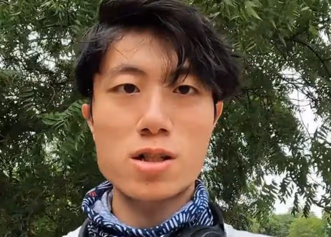 露餡了!網紅胡懿懿疑緬甸被控制,報平安視頻摳圖明顯,大牙缺失