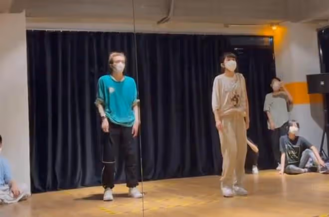 李啟言女友傳來好消息，阿MO身體恢復明顯，有望實現全身站立