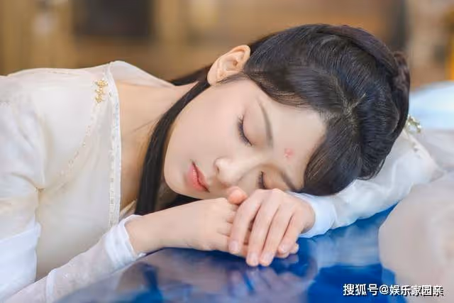 《長相思》小夭大婚,用防風邶身份搶親的相柳,比狐狸還精明
