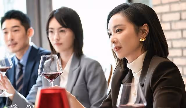 張含韻調侃王菊:《一路朝陽》誰片酬最貴? 李蘭迪的反應笑翻全場