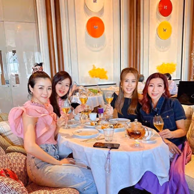 TVB知名女星獲港姐密友慶生!穿紫色裙顯高貴,視帝妻子少女味足