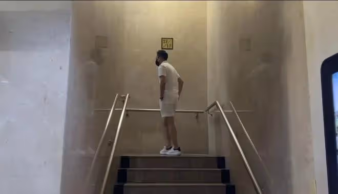 汪小菲台北出庭疑露喜色！凌晨剛曬S酒店深情發文，疑對大S仍有情