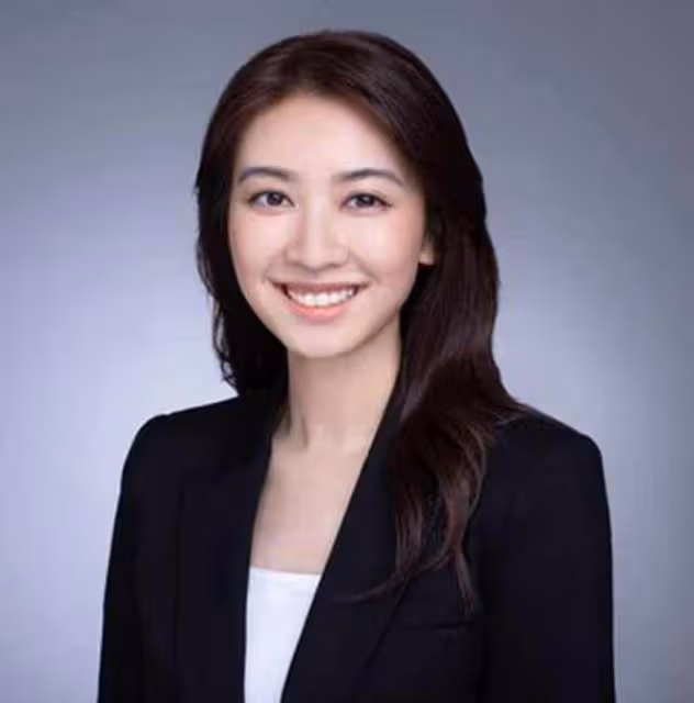 35歲知名女星轉行當律師3年，首度收徒榮升師父，被贊語言能力強