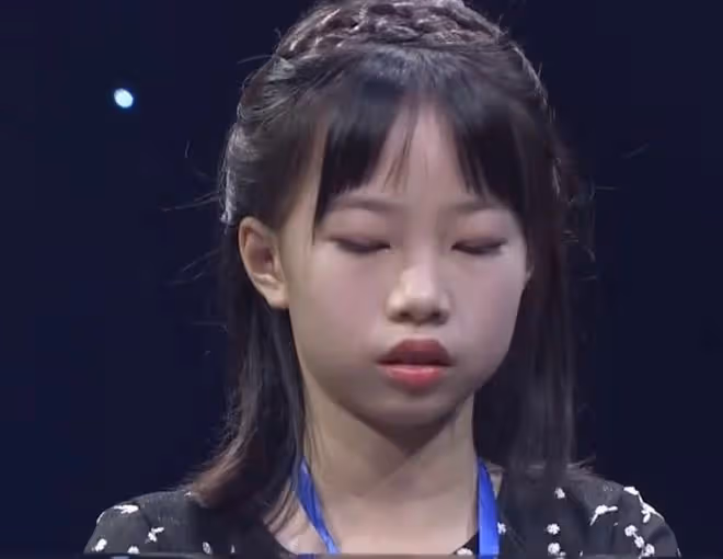 與央視主持人結束無性婚姻，劉園媛近照曝光狀態好，歐洲游很愜意