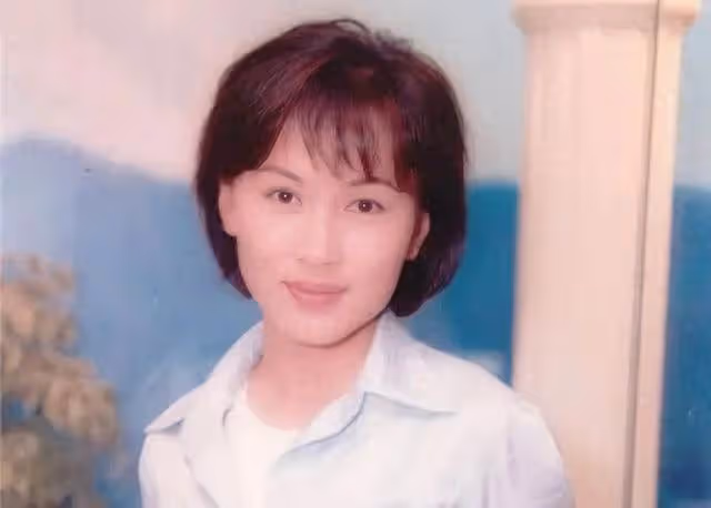 香港知名女星成香薰治療師,參觀公司變大姐大,穩坐C位氣場十足