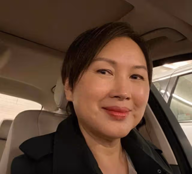 香港知名女星成香薰治療師,參觀公司變大姐大,穩坐C位氣場十足