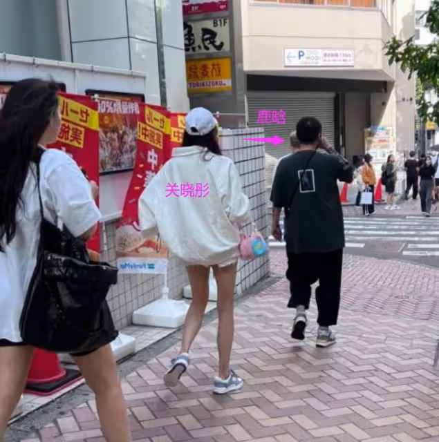 關曉彤鹿晗日本約會過七夕節,穿短褲秀大長腿,路人曝恩愛細節