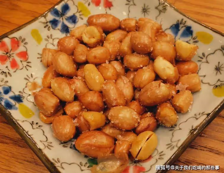 油炸花生米怎麼做才酥脆?5步操作,4點技巧,越嚼越香的下酒菜
