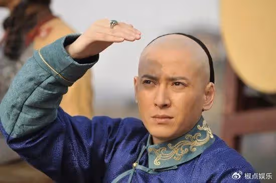 他，從農民工轉行演戲，長得帥演技好，出道18年從未捲入任何緋聞