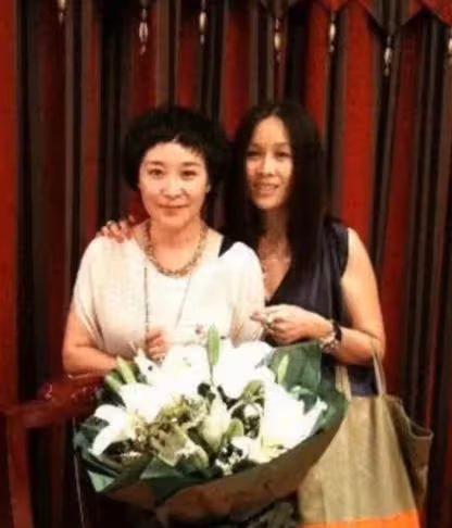那英姐姐朋友圈發聲！回擊一切謠言，撇清和好聲音關係