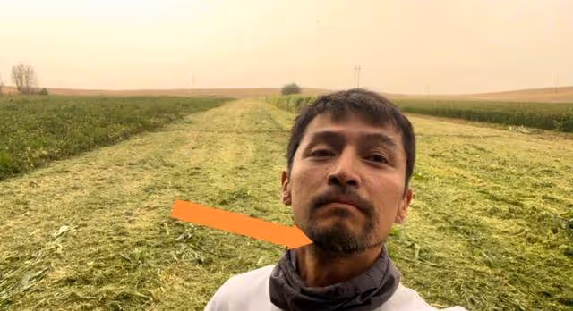 胡歌近照蓄鬍子油膩打綹,發文五年不拍戲引熱議,粉絲飆髒話勸阻