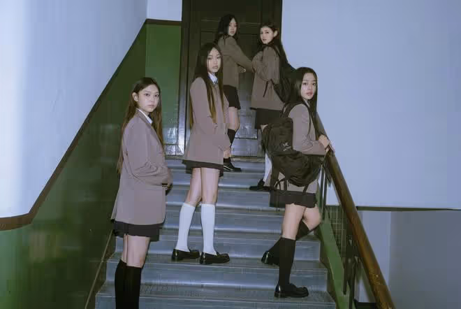 韓國Melon年榜Top10!這兩團超狂霸占榜單,「她」靠一己之力突破重圍