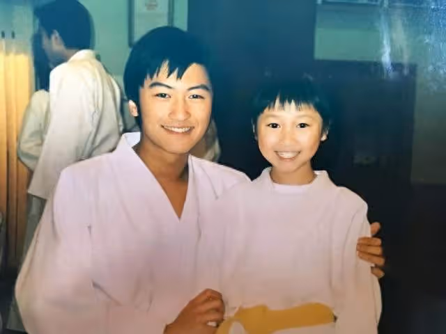 恭喜！TVB知名童星被求婚成功即將結婚，因天生脊柱側彎害怕懷孕
