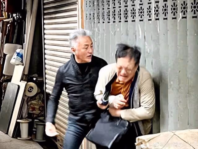 TVB老戲骨喜迎64歲生日!拿督現場送祝福,近年靠反派角色出圈
