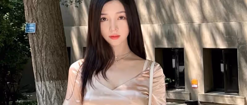 李現緋聞女友怒懟網友，承認離過婚，被問跟李現戀情：去問他啊！