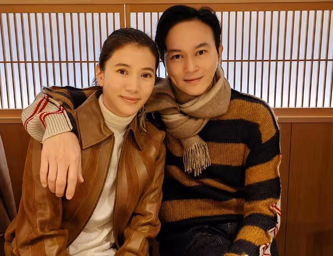 袁詠儀七夕節提前為老公慶生,52歲張智霖刮掉白鬍子,重現少年感