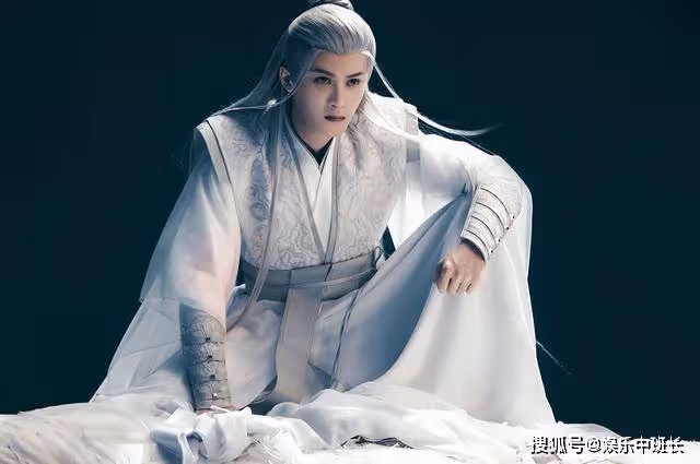 《長相思》被洪江救了還是害了?相柳的愚忠,搭上了自己的一生