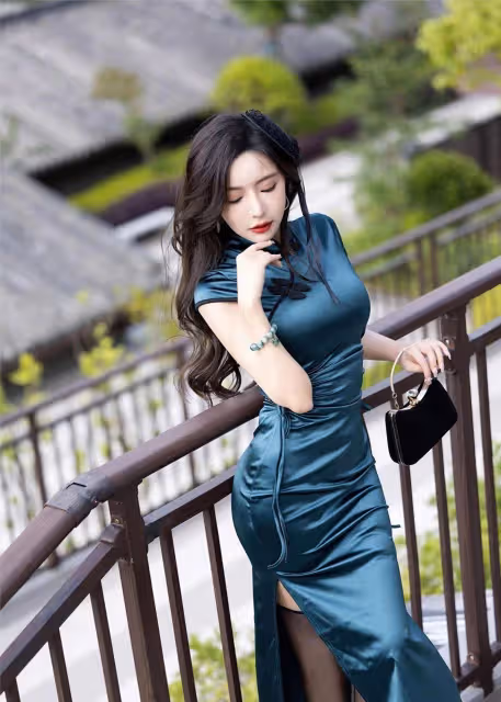 高雅復古無腰旗袍是優雅時尚的傳統服飾