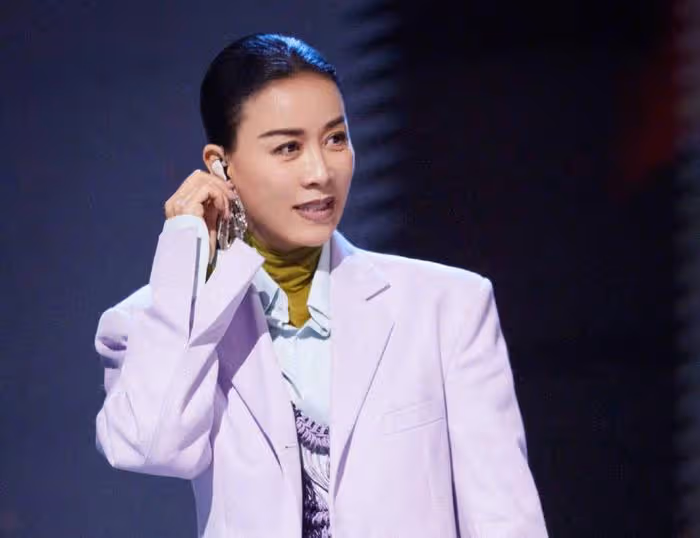 那英緊急取消出演!捲入李玟風波遭甄妮點名批評,已淪為資本商