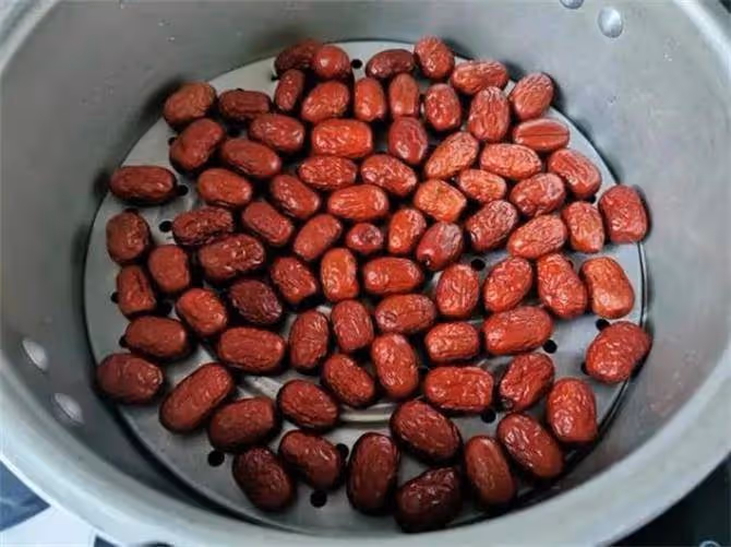 蒸紅棗為什麼要蒸三次?低成本營養高,原來它的作用這麼厲害