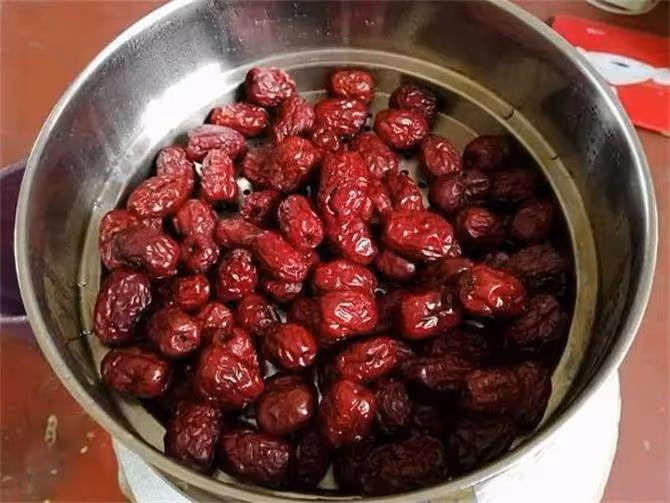 蒸紅棗為什麼要蒸三次?低成本營養高,原來它的作用這麼厲害