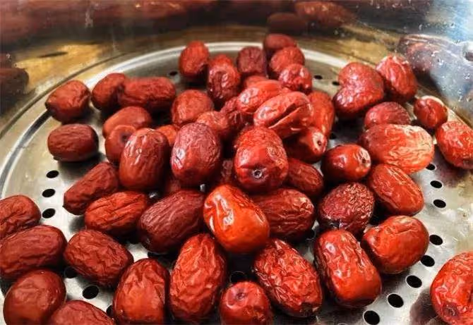 蒸紅棗為什麼要蒸三次?低成本營養高,原來它的作用這麼厲害